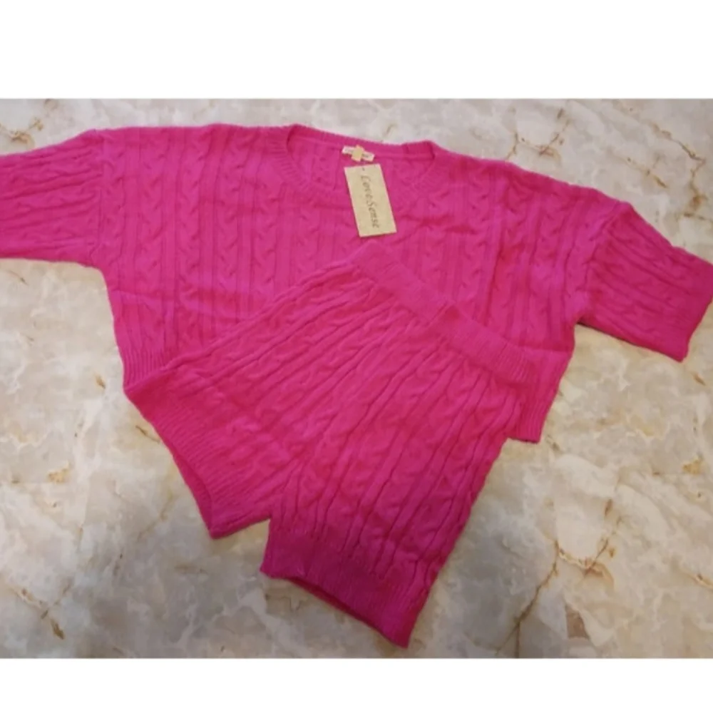 Fuchsia- 2pc Knit Shorts Set - Picture 5 of 11